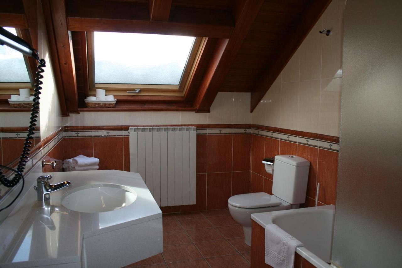 Apartamentos Les Picardes Espot Buitenkant foto